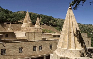 Курды храм_Лалиш